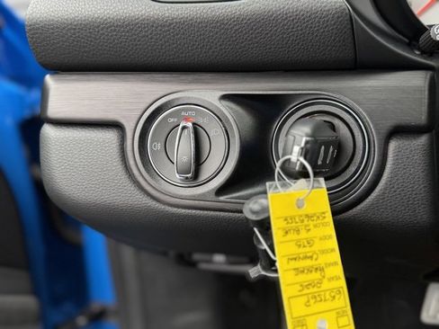 Certified 2025 Porsche 718 Cayman GT4 image 18