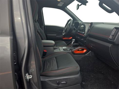 New 2026 Nissan Frontier PRO-4X w/ Pro-4x Convenience Package image 15