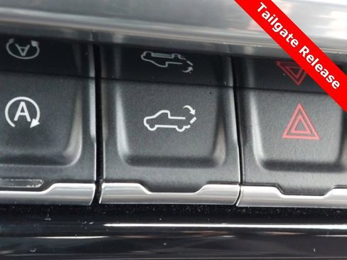 Used 2022 Chevrolet Silverado 1500 LT image 19