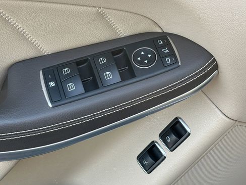 Used 2013 Mercedes-Benz GL 450 4MATIC w/ Premium 1 Pkg image 18
