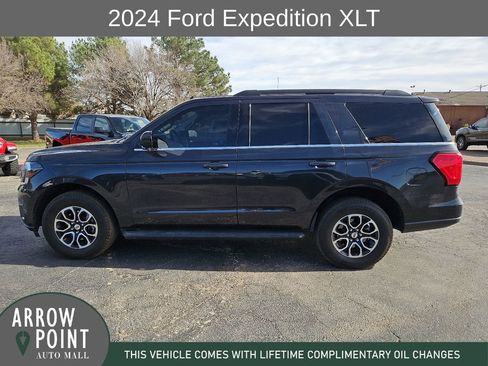 Used 2024 Ford Expedition XLT image 7