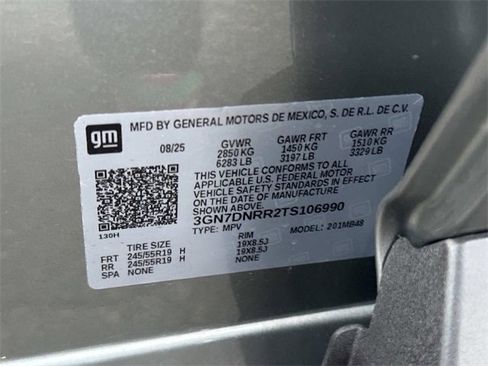 New 2026 Chevrolet Equinox EV LT image 18