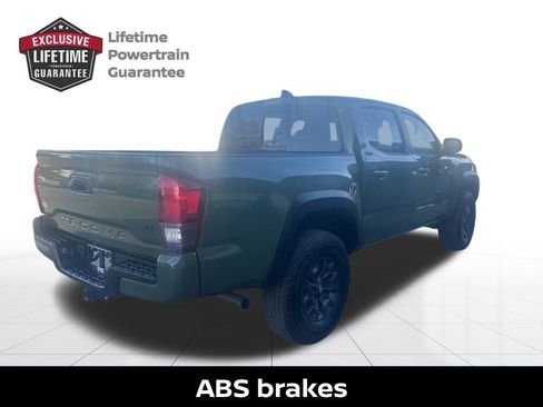 Used 2021 Toyota Tacoma SR5 w/ Trail Edition image 6