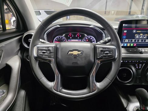 Used 2025 Chevrolet Blazer LT w/ Convenience Package FWD image 29