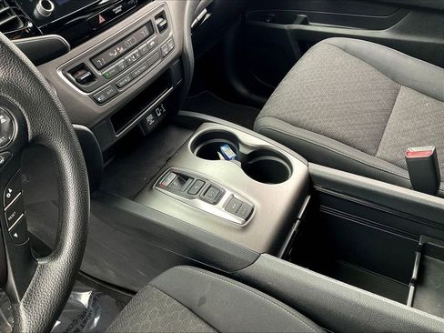 Used 2022 Honda Ridgeline Sport image 19