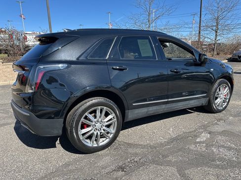 Used 2023 Cadillac XT5 Sportv w/ Technology Package AWD/4WD image 9