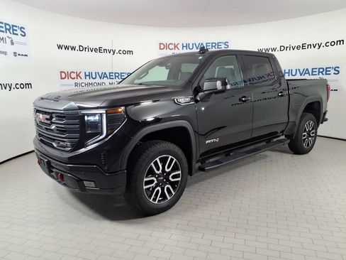 Used 2024 GMC Sierra 1500 AT4 w/ Technology Package AWD/4WD image 1
