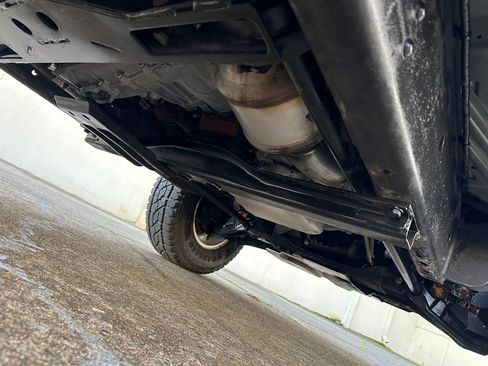 Used 2007 GMC Sierra 2500 SLE w/ Z71 Off-Road Package image 57