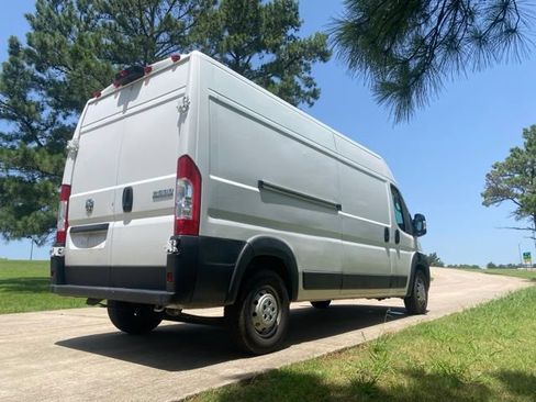 Used 2023 RAM ProMaster 2500 FWD image 8