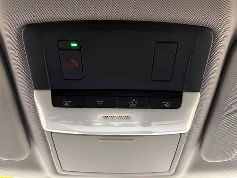 Used 2023 Mitsubishi Outlander SE AWD/4WD image 35