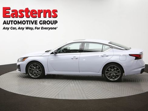 Used 2023 Nissan Altima 2.0 SR FWD image 62