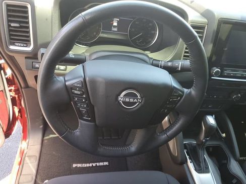 Certified 2024 Nissan Frontier SV w/ SV Convenience Package AWD/4WD image 17