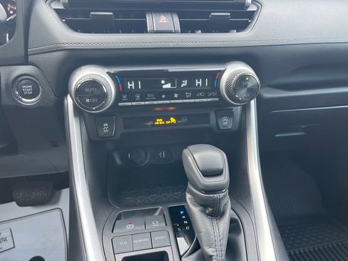 Certified 2024 Toyota RAV4 XLE image 20