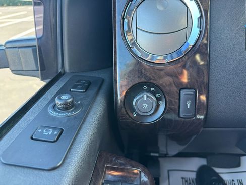 Used 2015 Ford F450 Platinum image 26