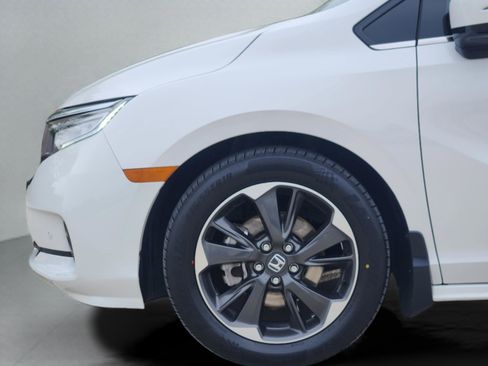 Certified 2024 Honda Odyssey Elite image 10