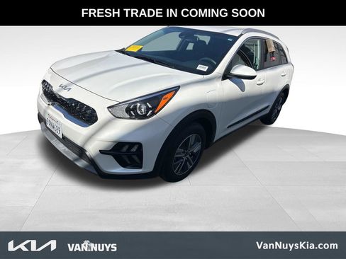 Used 2022 Kia Niro LXS image 1