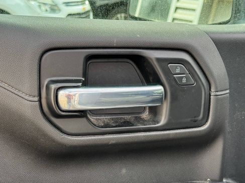 Used 2022 Chevrolet Silverado 1500 LT AWD/4WD image 20