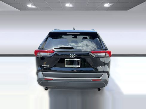 Used 2025 Toyota RAV4 LE AWD/4WD image 10
