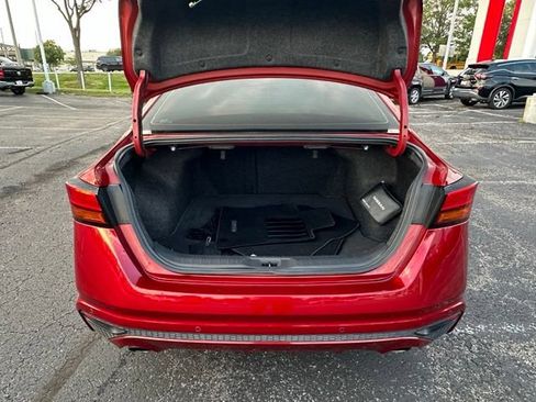 Used 2019 Nissan Altima 2.5 SV FWD image 14