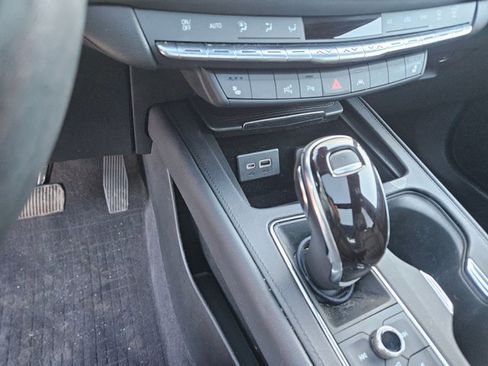 Used 2023 Cadillac XT4 Premium Luxury w/ Enhanced Visibility Package image 17