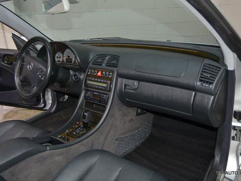 Used 2002 Mercedes-Benz CLK 430 Cabriolet image 16