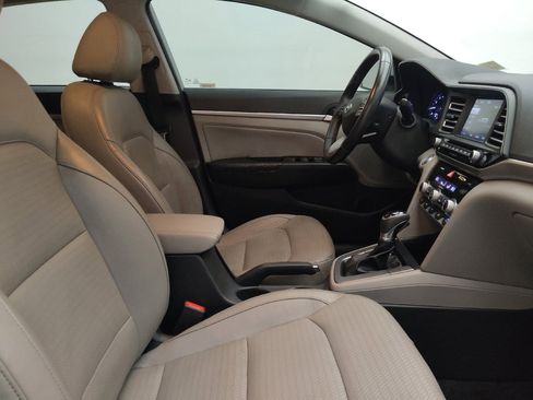 Used 2020 Hyundai Elantra Limited FWD image 21