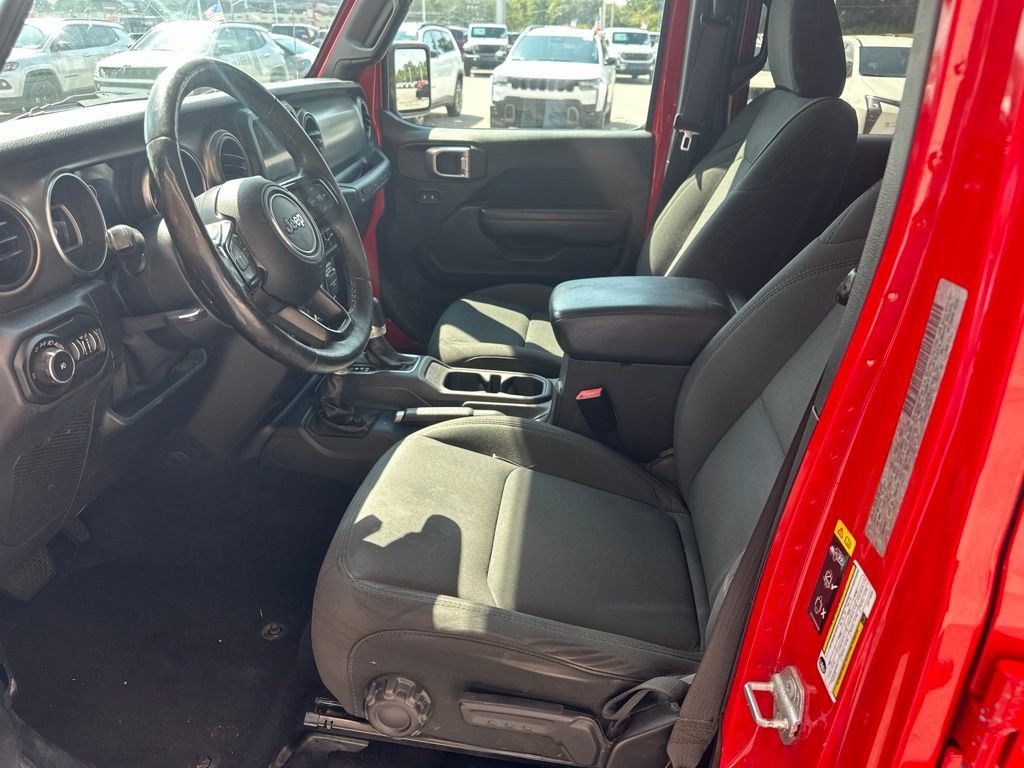 Used 2020 Jeep Wrangler Unlimited Sport AWD/4WD image 13