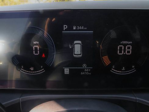 Used 2025 Hyundai Santa Fe SE image 16