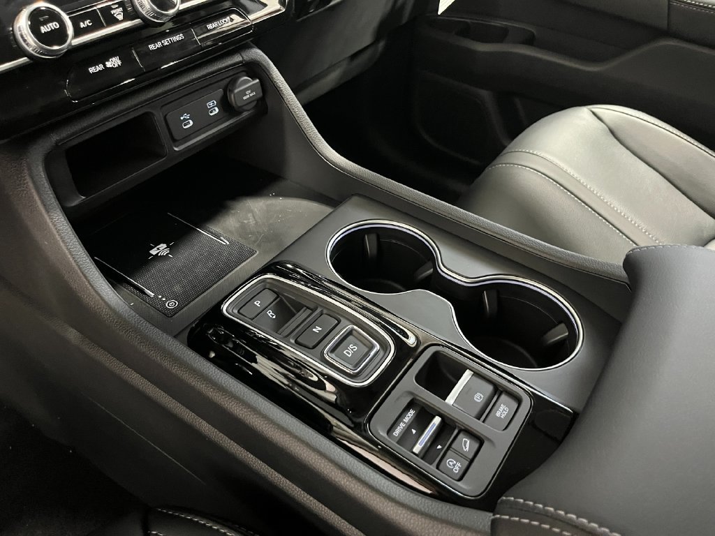 New 2026 Honda Pilot Touring image 17
