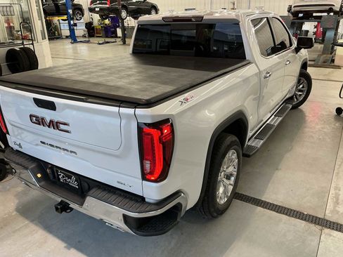 Used 2020 GMC Sierra 1500 SLT w/ SLT Premium Plus Package image 4