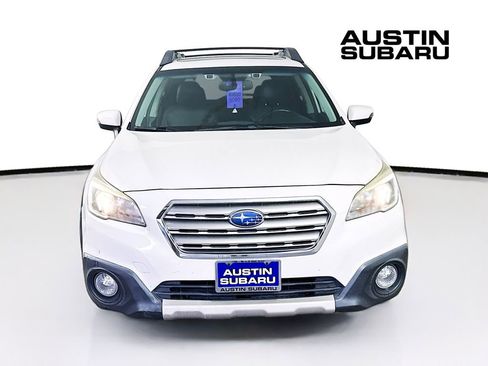 Used 2015 Subaru Outback 2.5i Limited image 2
