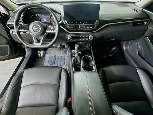 Used 2024 Nissan Altima 2.5 SR w/ SR Premium Package image 14