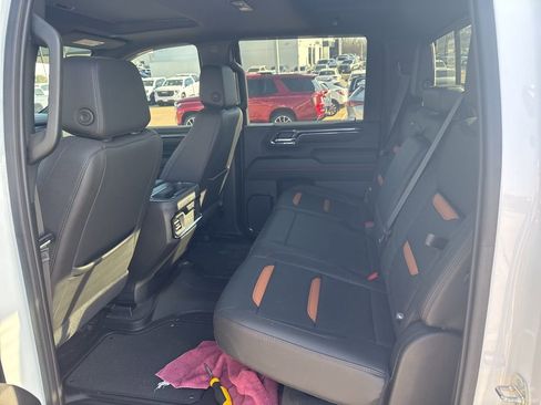 Used 2024 GMC Sierra 2500 AT4 w/ AT4 Premium Plus Package image 14