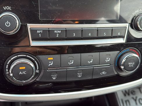 Used 2018 Nissan Altima 2.5 SR FWD image 15