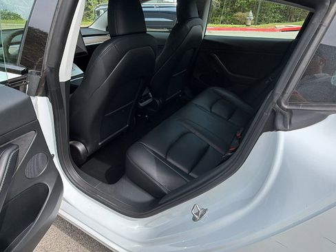 Used 2023 Tesla Model 3 Standard Range image 24