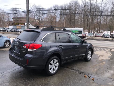 Used 2012 Subaru Outback 2.5i Premium w/ All-Weather Pkg image 5