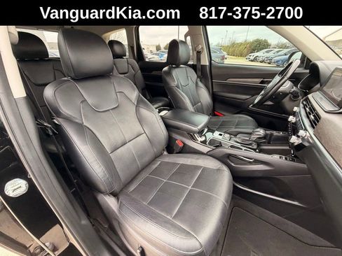 Used 2022 Kia Telluride EX w/ EX Premium Package image 26