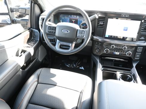 New 2026 Ford F250 Lariat w/ Black Appearance Package AWD/4WD image 79