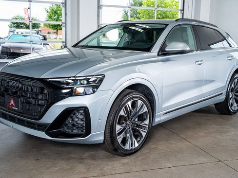 Used 2024 Audi Q8 Premium Plus w/ Premium Plus Package image 11