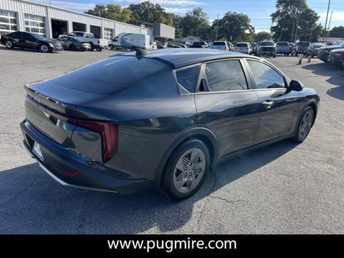 Used 2025 Kia K4 LX image 7