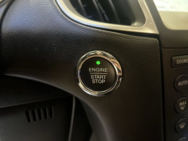 Used 2016 Ford Edge Titanium w/ Equipment Group 301A FWD image 16