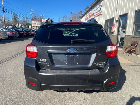 Used 2017 Subaru Crosstrek 2.0i image 5