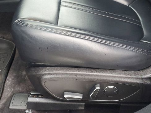 Used 2017 Lincoln MKZ Premiere image 33