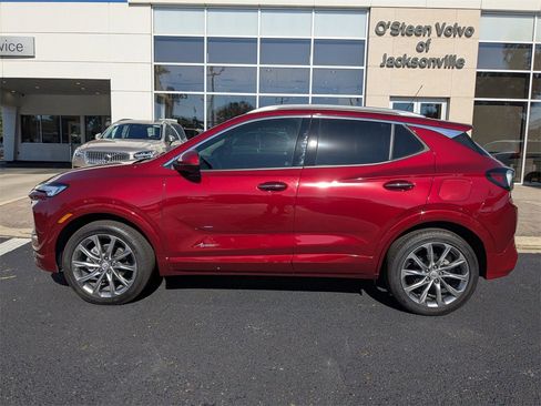 Used 2025 Buick Encore GX Avenir w/ Avenir Technology Package image 11