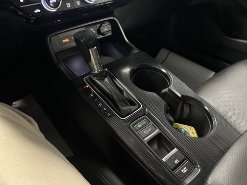Used 2023 Honda Civic EX-L image 16