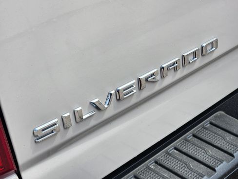 New 2026 Chevrolet Silverado 2500 Custom w/ Custom Value Package image 9