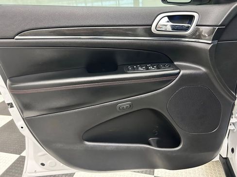 Certified 2018 Jeep Grand Cherokee Trailhawk w/ Trailhawk Luxury Group AWD/4WD image 10