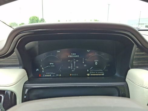 Used 2021 Lincoln Nautilus Black Label w/ Class II Trailer Tow Package AWD/4WD image 4