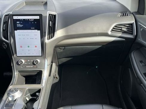 Used 2022 Ford Edge Titanium image 18