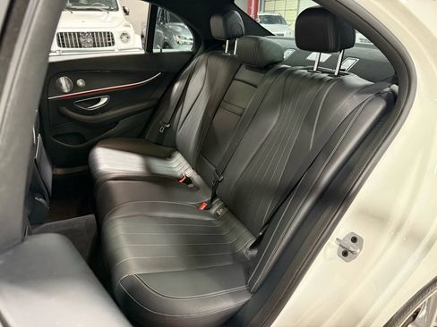 Used 2019 Mercedes-Benz E 300 4MATIC w/ Premium 1 Package image 78
